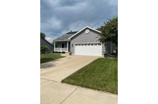 1317 Wayridge Dr, Madison, WI 53704