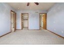 1614 Don Simon Dr, Sun Prairie, WI 53590