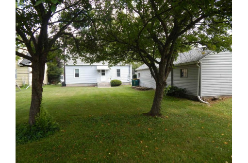 715 W Brown St, Waupun, WI 53963