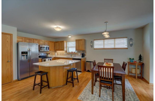 637 Copernicus Way, Madison, WI 53718