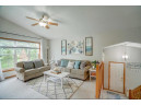 720 Stonehaven Dr, Sun Prairie, WI 53590