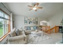 720 Stonehaven Dr, Sun Prairie, WI 53590