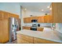 720 Stonehaven Dr, Sun Prairie, WI 53590