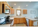 720 Stonehaven Dr, Sun Prairie, WI 53590