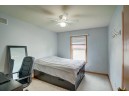 720 Stonehaven Dr, Sun Prairie, WI 53590