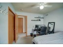 720 Stonehaven Dr, Sun Prairie, WI 53590