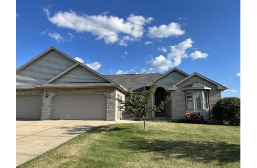 372 Concord Dr, Oregon, WI 53575