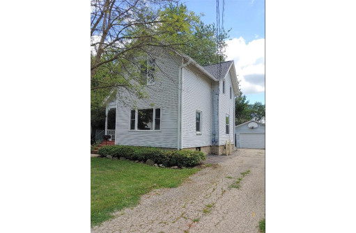 215 E South St, Beaver Dam, WI 53916