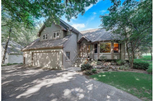 N6767 Shorewood Hills Rd, Lake Mills, WI 53551-9719