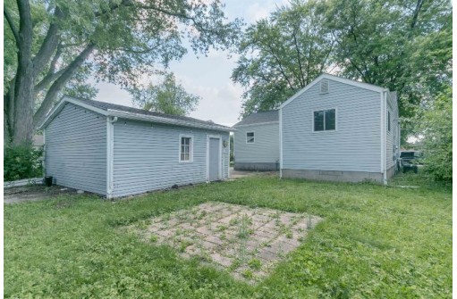 289 Weis Ave, Fond Du Lac, WI 54935