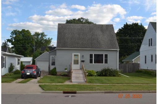 403 W Franklin St, Waupun, WI 53963