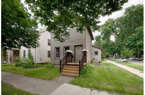 105 N Ingersoll St, Madison, WI 53703