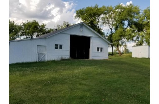 4238 Rutland-Dunn Townline Rd, Oregon, WI 53575