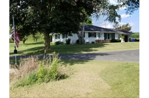 4238 Rutland-Dunn Townline Rd, Oregon, WI 53575