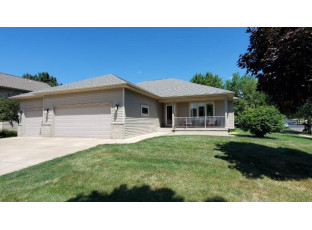 215 E Northlawn Dr Cottage Grove, WI 53527