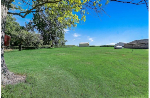 2575 County Road H, Barneveld, WI 53507