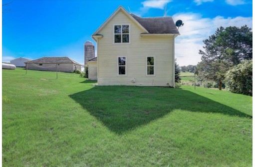 2575 County Road H, Barneveld, WI 53507