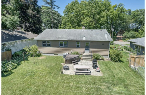 4632 Tonyawatha Tr, Monona, WI 53716