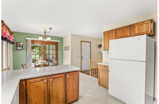 3306 Basil Dr, Madison, WI 53704