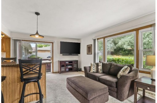 3006 Harriman Ln, Madison, WI 53713