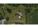 143 N Lakeview Dr, Cazenovia, WI 53924