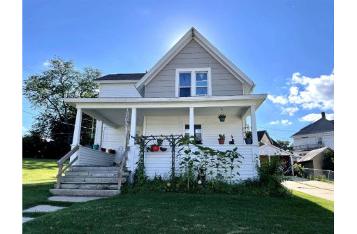 301 S Main St, Monticello, WI 53570