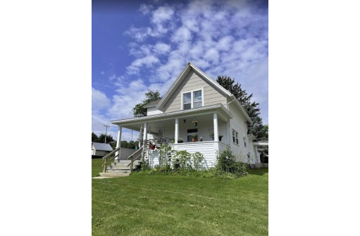 301 S Main St, Monticello, WI 53570