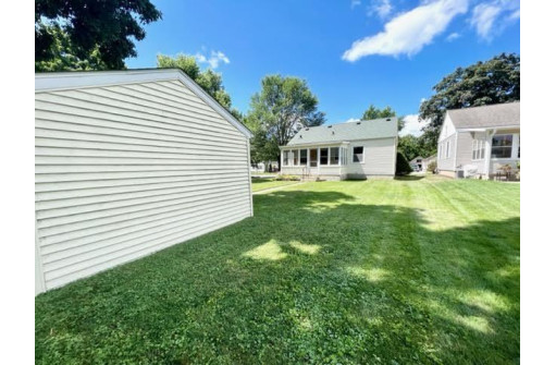 517 Ring St, Madison, WI 53714