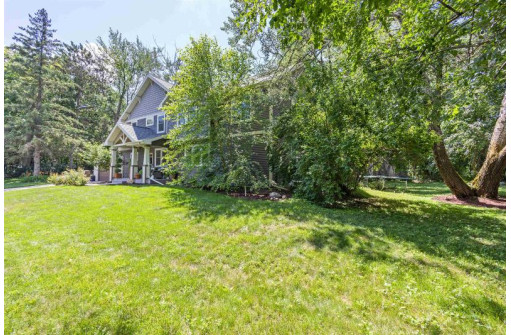 1402 E Skyline Dr, Madison, WI 53705