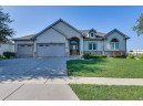 2120 Stonehaven Dr, Sun Prairie, WI 53590