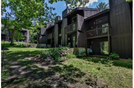 7 Cherry Tr, Wisconsin Dells, WI 53965