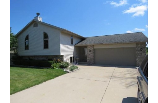 450 N Fairfield Ave, Juneau, WI 53039-0000