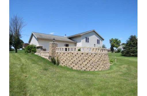 450 N Fairfield Ave, Juneau, WI 53039-0000