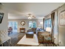 1027 Chandler Ln, Sun Prairie, WI 53590