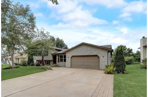 2126 S Thompson Dr, Madison, WI 53716