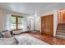 2126 S Thompson Dr, Madison, WI 53716