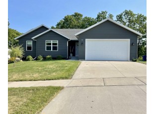 318 Mulberry St Baraboo, WI 53913