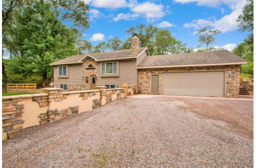 1179 Brown Bear Tr, Nekoosa, WI 54457