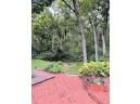 2028 Hillside Ct, Delafield, WI 53018