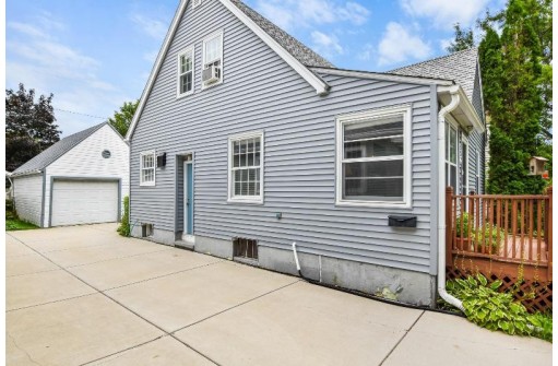 552 Maywood St, Madison, WI 53704