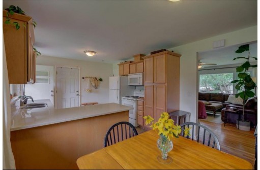 4906 Phillip Ln, Madison, WI 53711