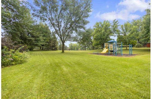 625 Mahogany Way, Verona, WI 53593