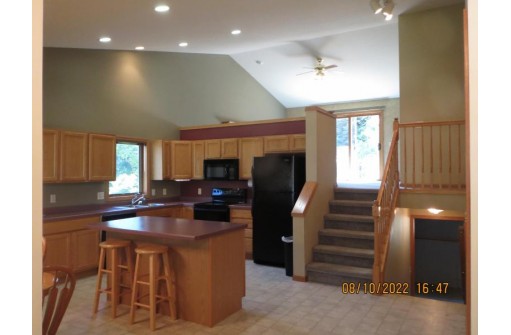 5239 Snapdragon Tr, Fitchburg, WI 53711