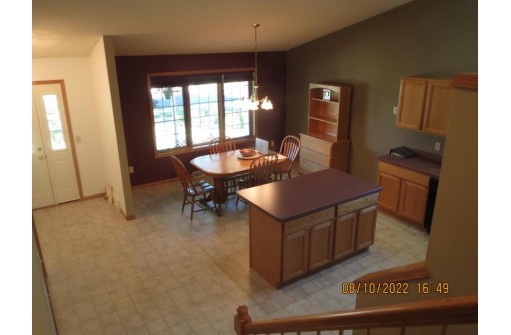 5239 Snapdragon Tr, Fitchburg, WI 53711