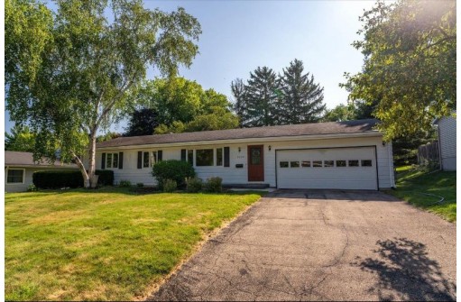 2505 Sara Rd, Madison, WI 53711