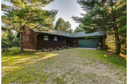 943 Glen Ln, Wisconsin Dells, WI 53965