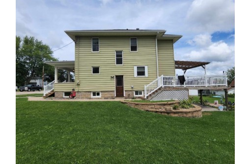 341 N Monroe St, Lancaster, WI 53813