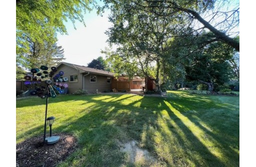 1618 Dohse Ct, Middleton, WI 53562