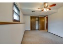 760 N Broadway Dr, Sun Prairie, WI 53590