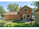 643 11th St, Baraboo, WI 53913